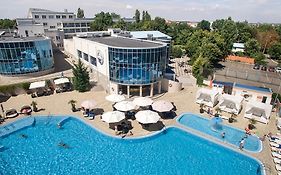 Grand-Marine Hotel & Spa